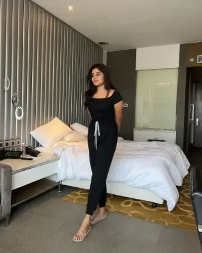 Call Girls Zirakpur Cash On Delivery